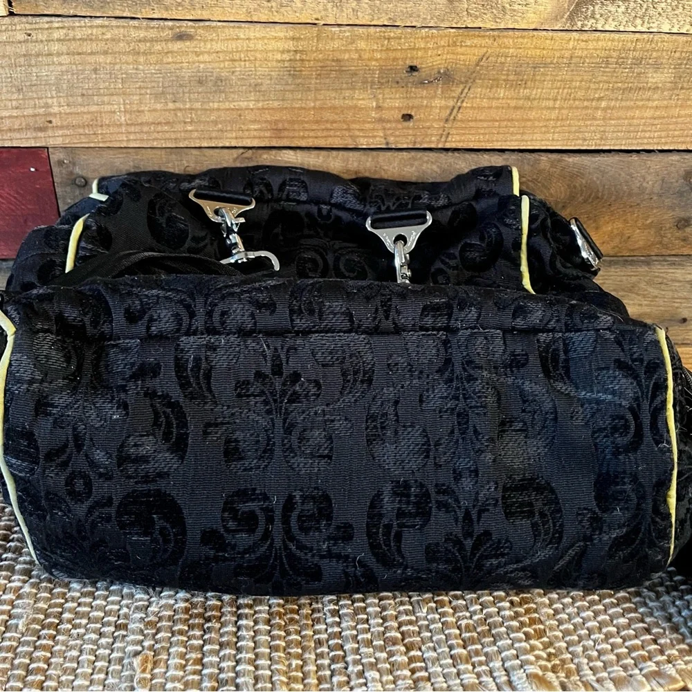Petunia‎ Pickle Bottom Black Diaper Bag Backpack